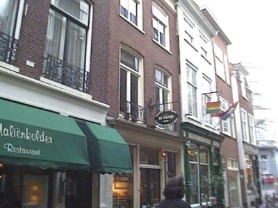 middelste pand is nr. 7