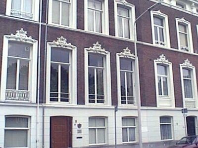 herkomst: J.Vrolijk   datum: 19-5-1998