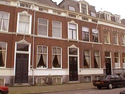 v.l.n.r. nrs. 88 en 89