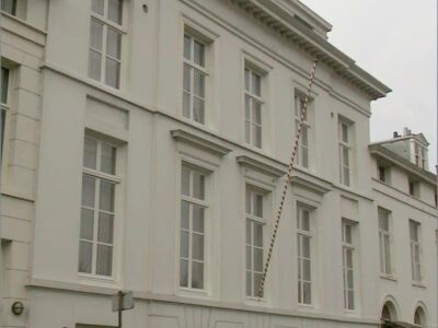 Herkomst: J.Vrolijk   datum: 11-4-2000