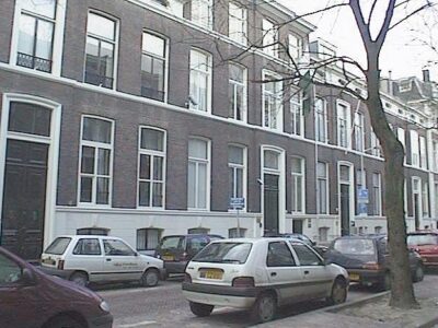 middelste pand is nr. 8