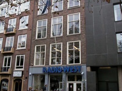 [54 komt in de huisnummering niet voor]