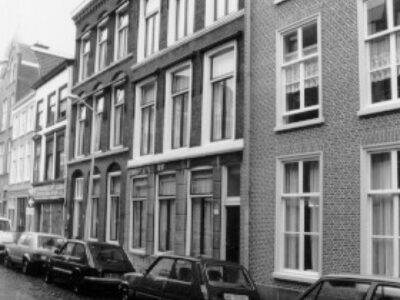 herkomst: mz   datum: 20-4-1990