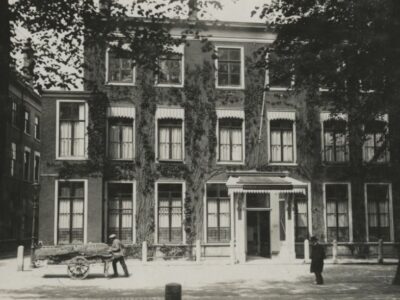 lange-voorhout-10-ca1925