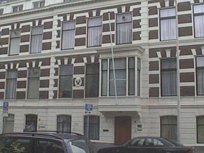 nr. 4 in het midden van de afbeelding