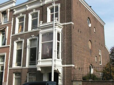 Nassauplein 42 vernummerd naar nr 52 t/m 60