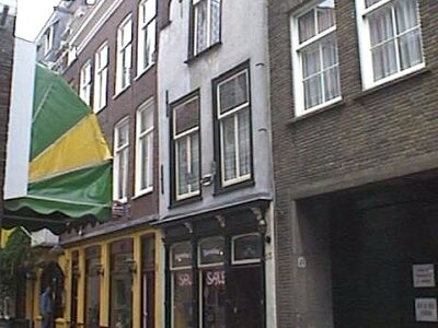 nr. 53 in het midden van de afbeelding