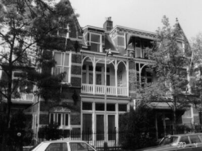 herkomst: mz   datum: 24-4-1990