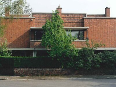 herkomst: DSO   datum: 16-4-1993
Van Hoeylaan 24 (links) Zuidwerflaan 14 (rechts)