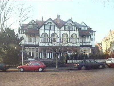 nr. 32 rechts van de afbeelding