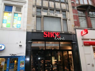 Opname D. Valentijn, 31 augustus 2006. Gefotografeerd met super-groothoeklens waardoor vertekening is ontstaan.